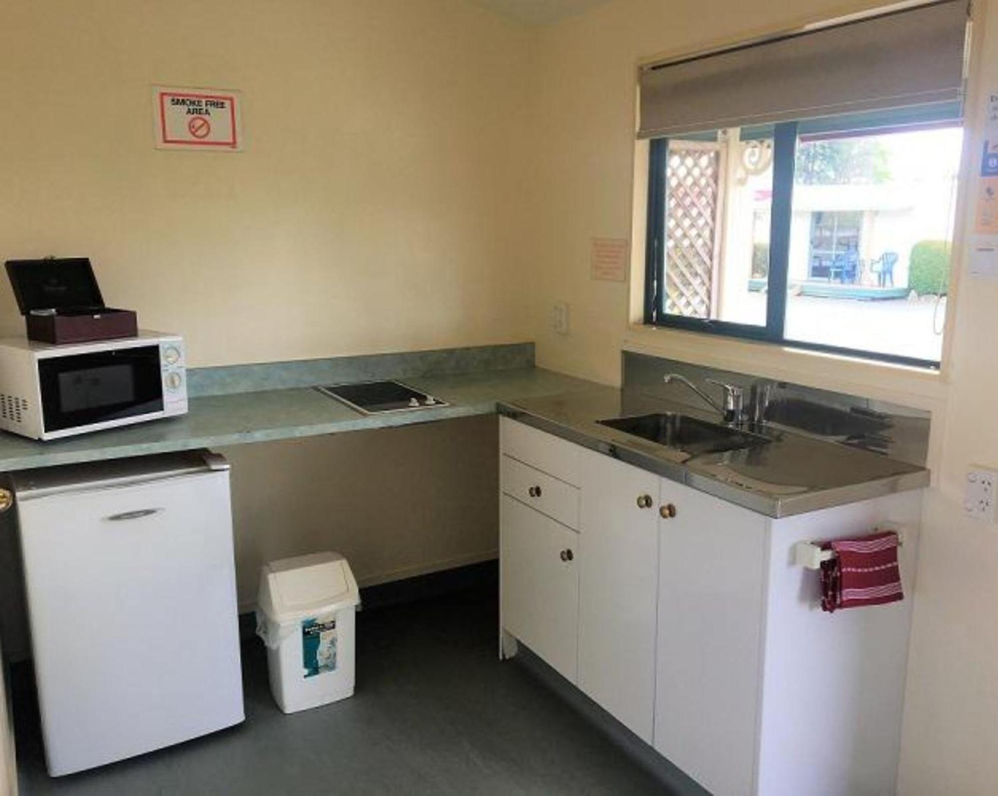 Otorohanga Kiwi Holiday Park Номер фото