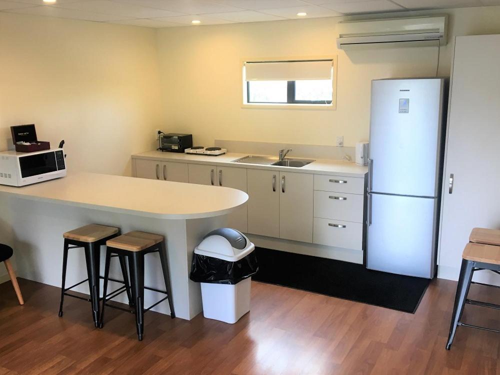 Otorohanga Kiwi Holiday Park Екстер'єр фото